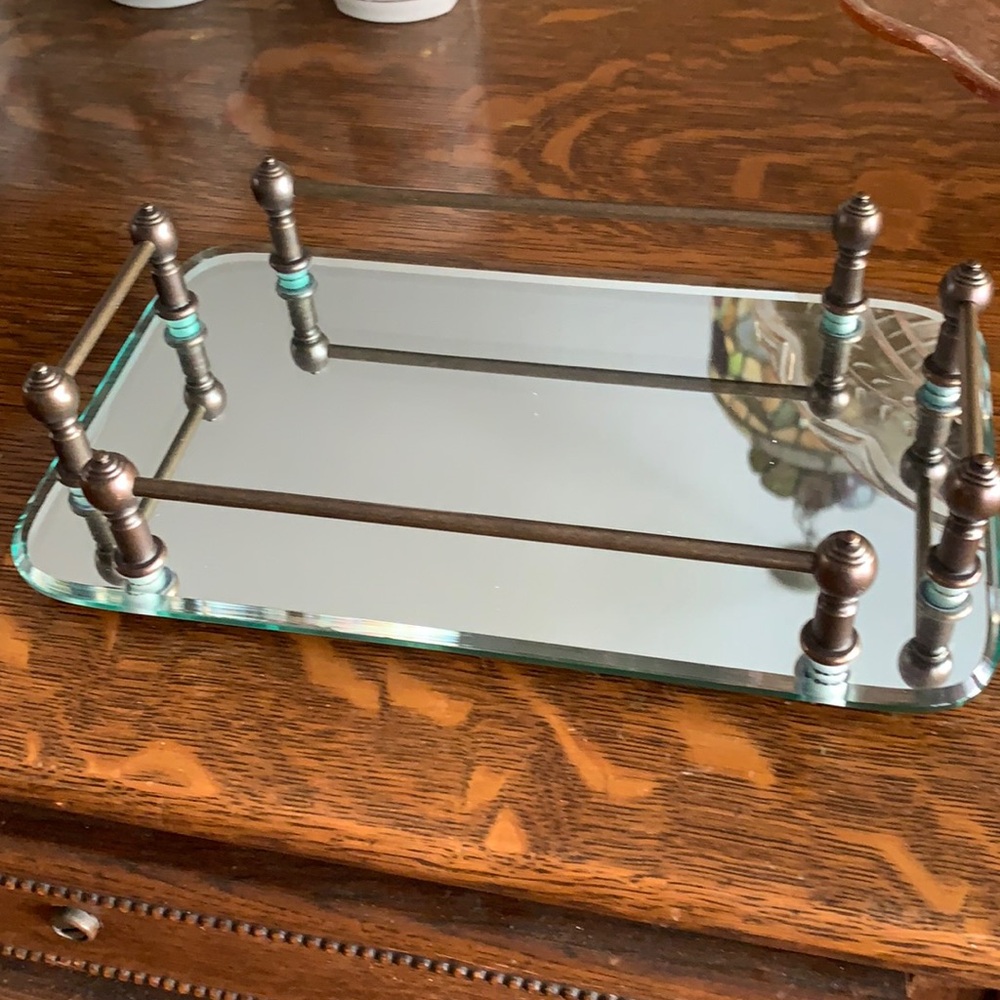 Frontgate mirror tray like new beautiful